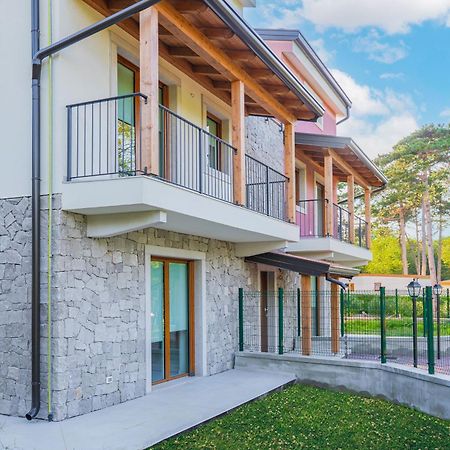 Appartamenti Mare Azzurro Систияна Екстериор снимка